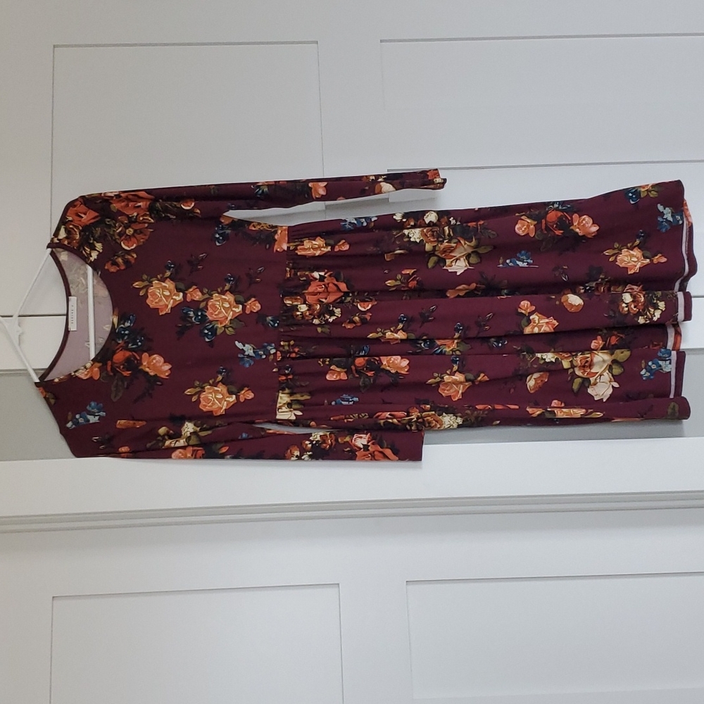 Reborn J Maroon floral midi dress